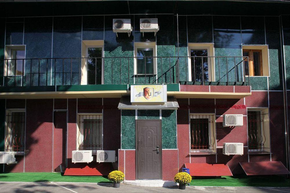 Yellowunlimited Hotel Κχαρκίβ Εξωτερικό φωτογραφία