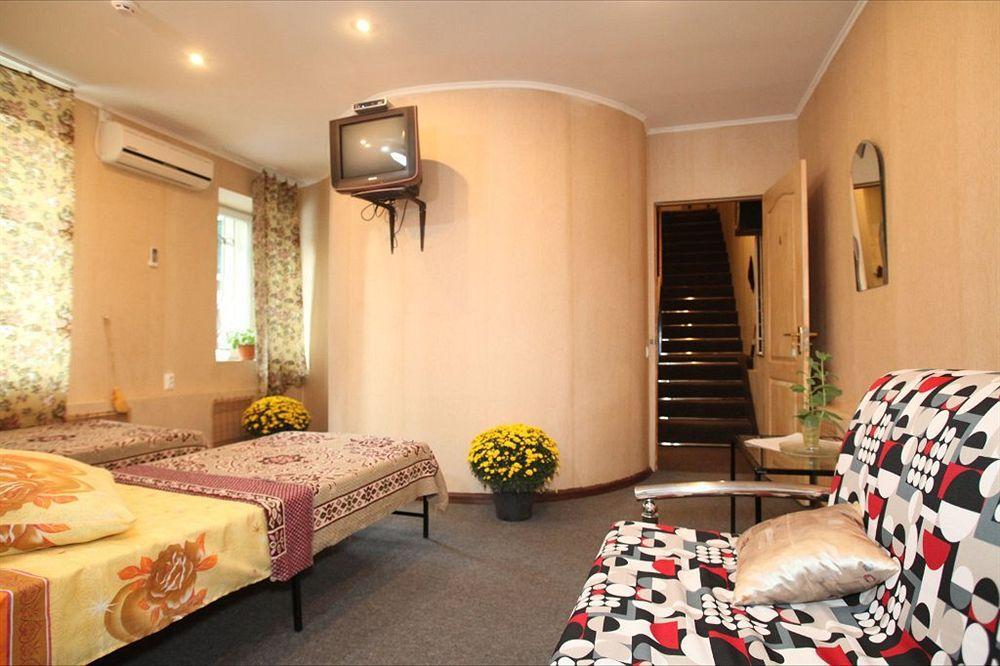 Yellowunlimited Hotel Κχαρκίβ Εξωτερικό φωτογραφία