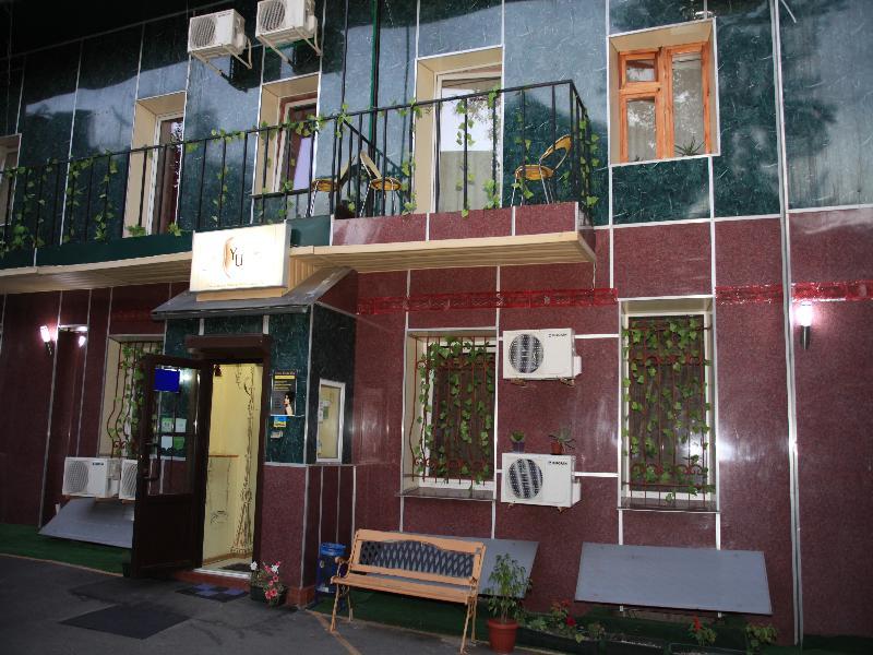 Yellowunlimited Hotel Κχαρκίβ Εξωτερικό φωτογραφία